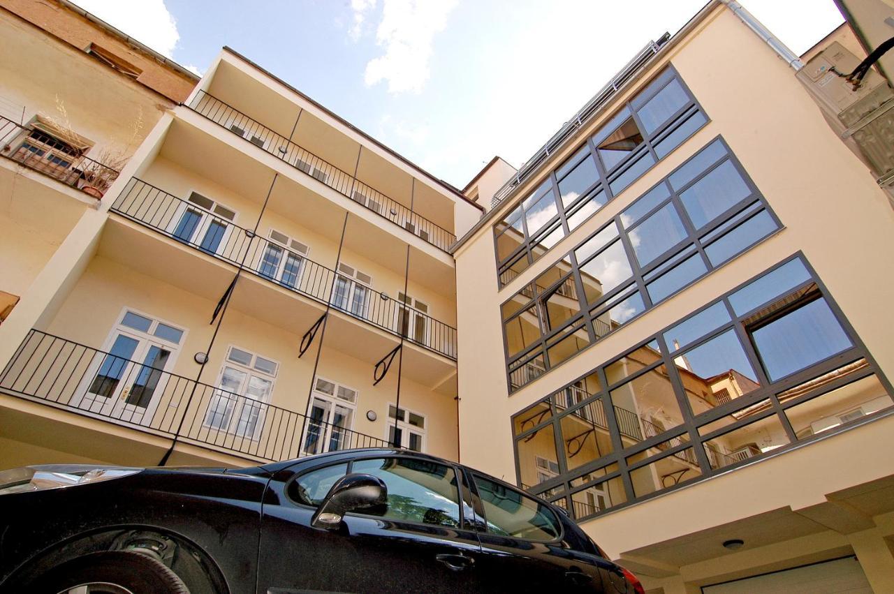 Residence La Familia Praga Exterior foto